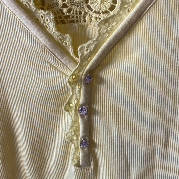 Sexy low cut, canary yellow snug fit top - Picture 2 of 5